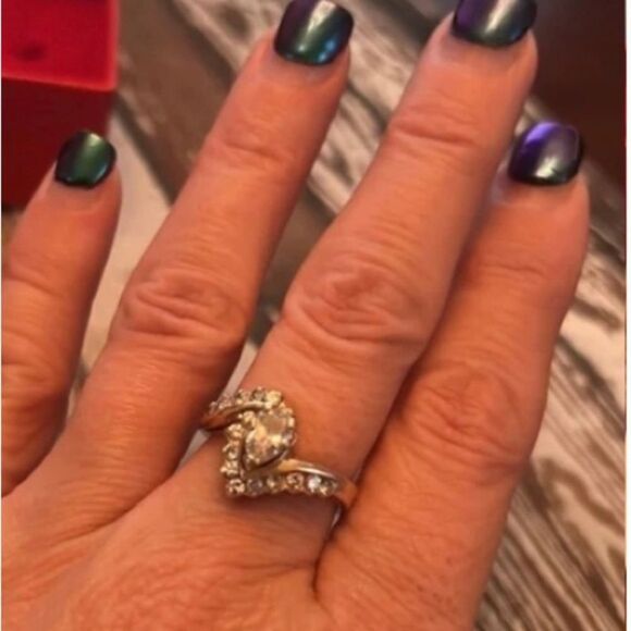 *GORGEOUS*.75 CTTW Diamond 10k Yellow Gold Sz 7 Ring .60 Ct Pear 5.38grams - Picture 10 of 11